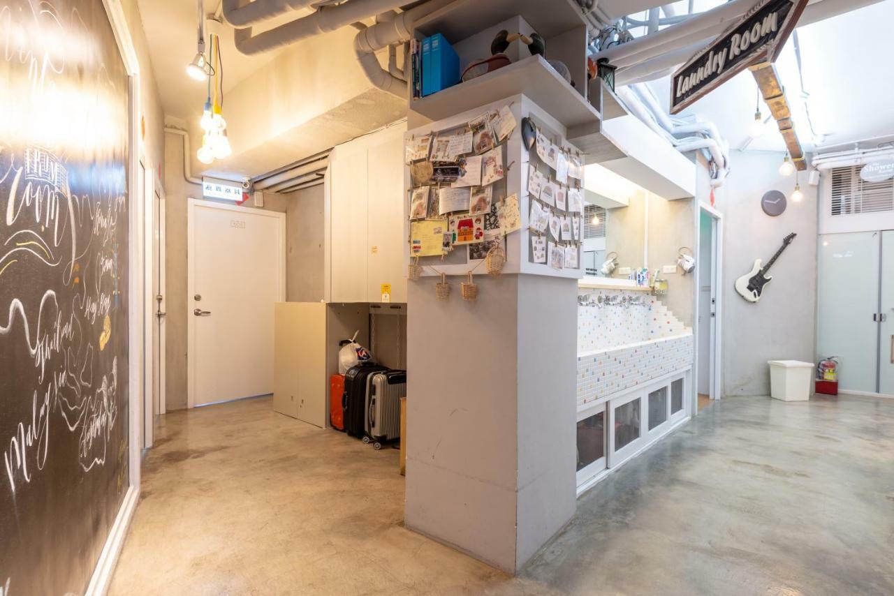 May Rooms Taipei Main Station Bagian luar foto