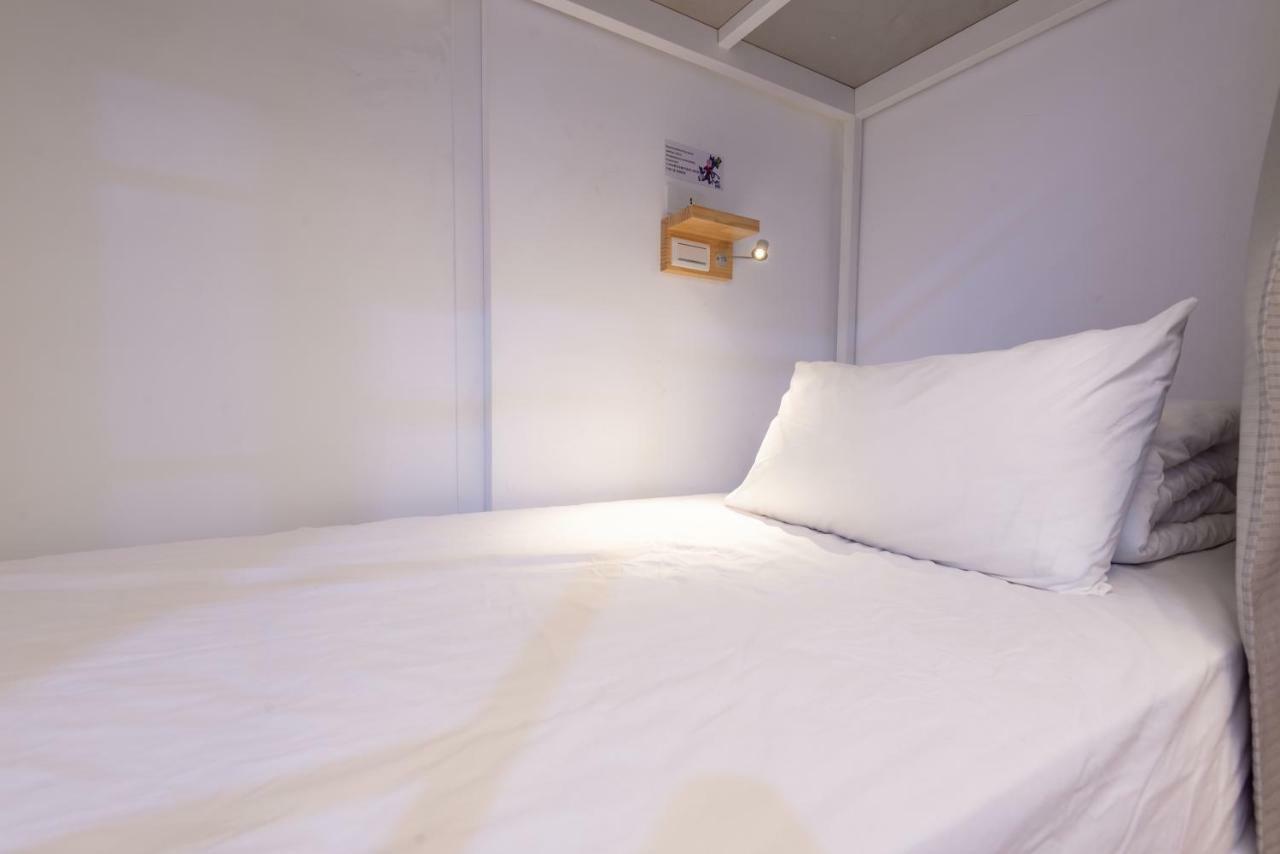 May Rooms Taipei Main Station Bagian luar foto